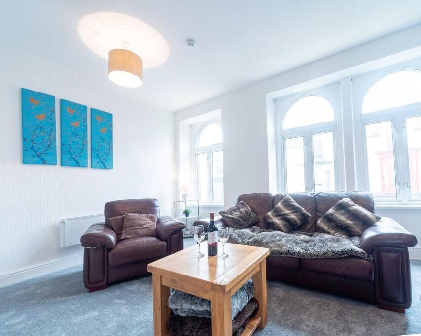 Mumbles View - Free Parking Appartamento Oystermouth Esterno foto