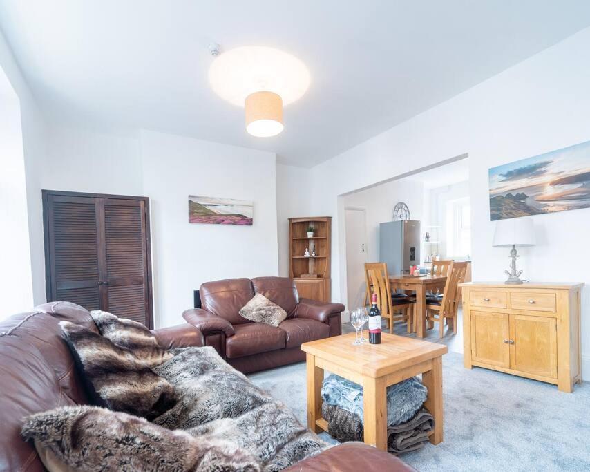 Mumbles View - Free Parking Appartamento Oystermouth Esterno foto